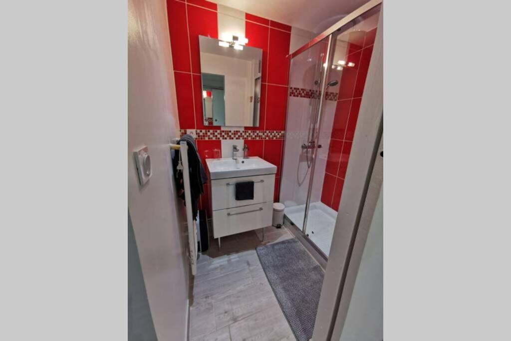 Appartement F2 Cosy Proche De L'Hyper Centre Caen Zewnętrze zdjęcie